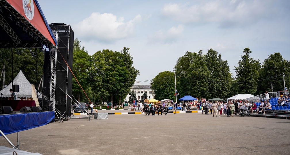 Информация об отмене дискотеки на день молодежи оказалась фейком https://fotobank.sm.news/i.php?/upload/2024/06/16/20240616075615-8c6631c1-la.jpg