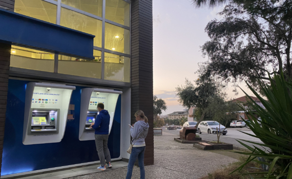 Экономист Разуваев предлагает выделить 1% от международных резервов РФ на создание Русского православного банка Экономист Разуваев предлагает выделить 1% от международных резервов РФ на создание Русского православного банка